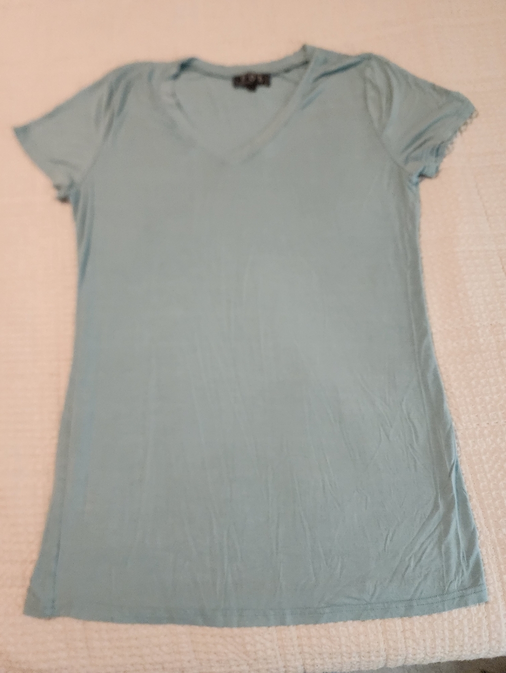 POL Mint Green V-Neck Women’s Short Sleeve Tee Large Stretchy Layering Summer